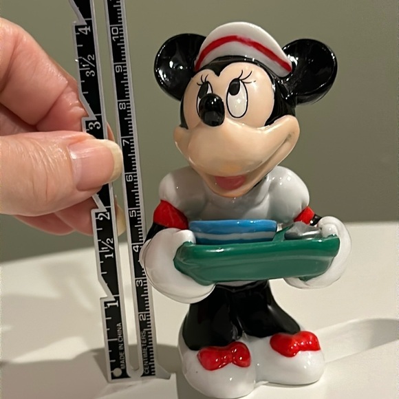 Disney Enesco Minnie Mouse Nurse Figurine Vintage 205958 Mickey & Co Figurine 4” - Picture 11 of 11
